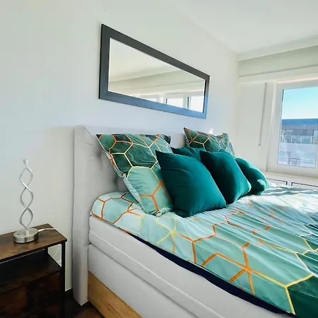 Big Penthouse 2 Bedrooms In Center With Parking And Largeterrace-41
