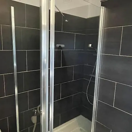 Big Penthouse 2 Bedrooms In Center With Parking And Largeterrace-41